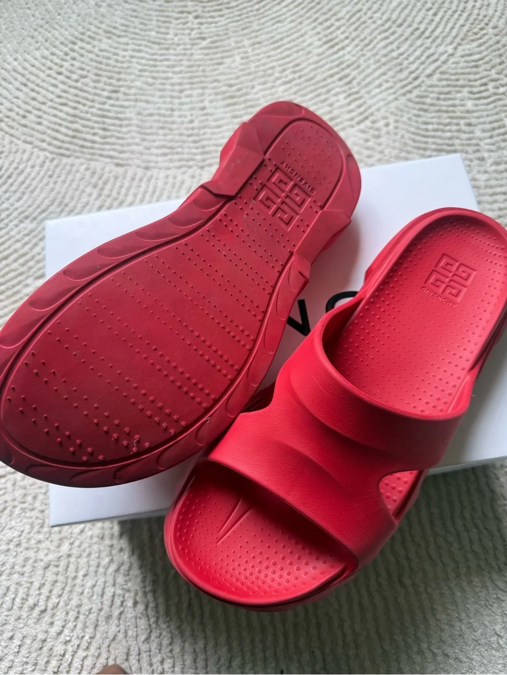 Givenchy Marshmallow Sandals red